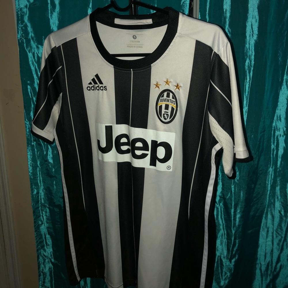 Adidas Juventus shirt